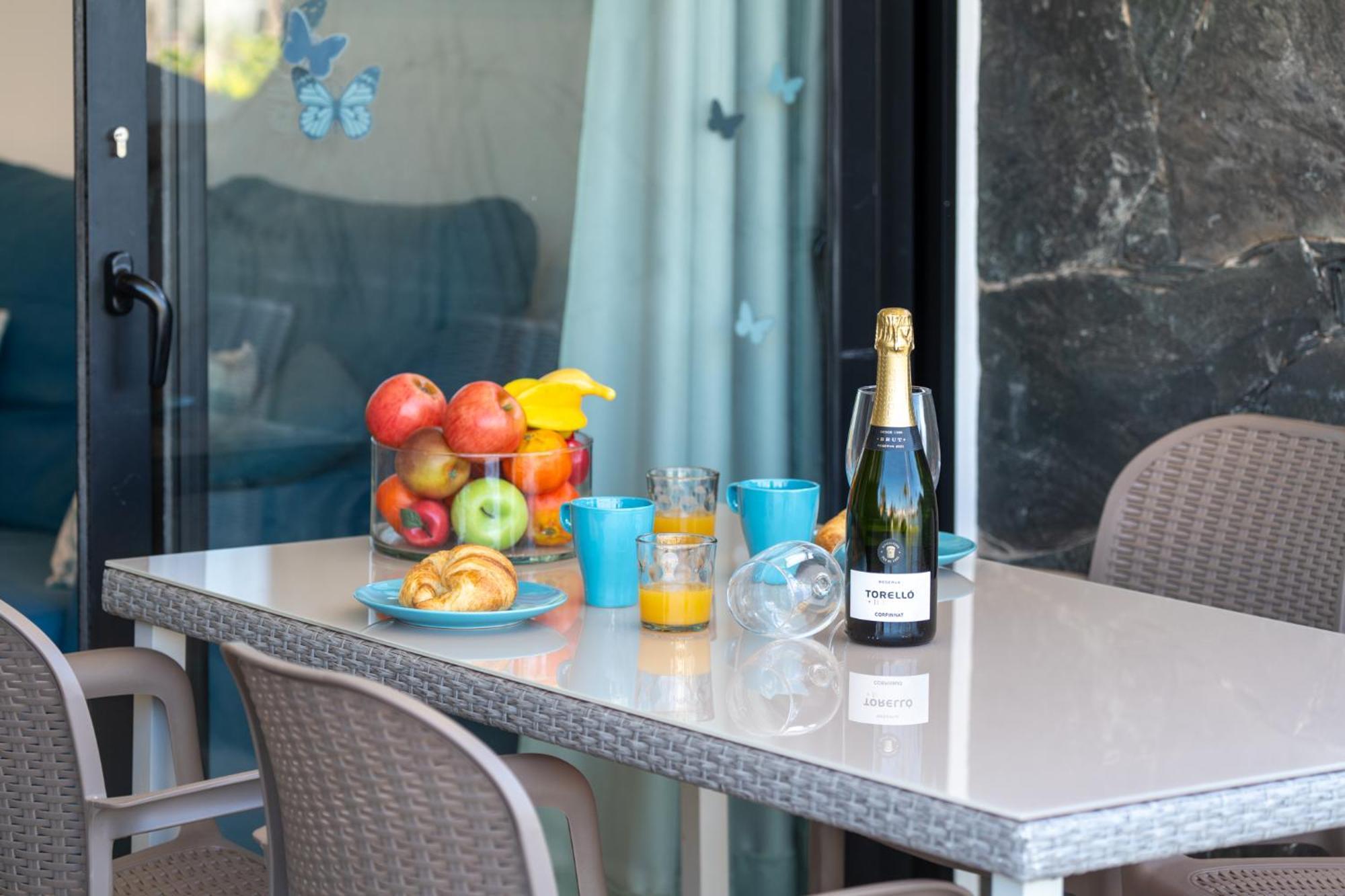 Luxury Poolside Holiday Home マスパロマス エクステリア 写真